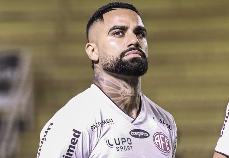 imagem da materia: Netinho prega foco e minimiza pressão na Ferroviária