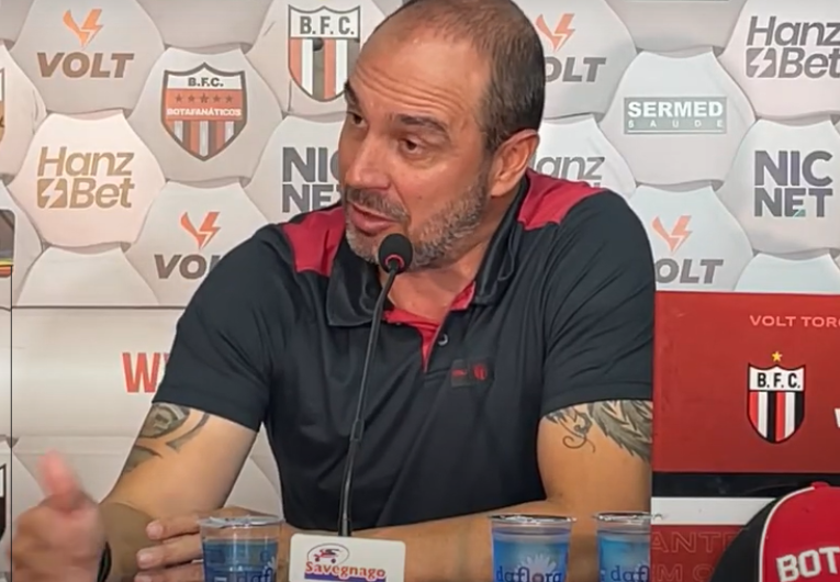 imagem da materia: Allan Aal cobra equipe após empate com Volta Redonda