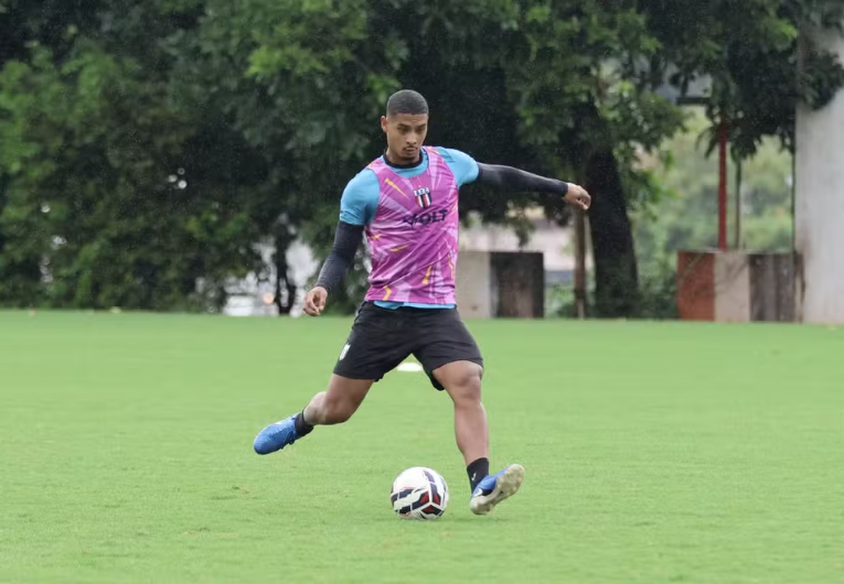 imagem da materia: Botafogo tem retornos importantes para jogo contra Criciúma