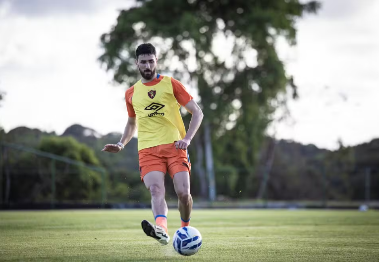imagem da materia: Novorizontino negocia chegada do zagueiro Lucas Cunha