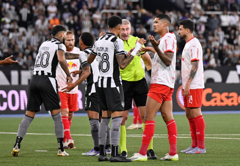 imagem da materia: Bragantino perde e fica em desvantagem na Copa do Brasil