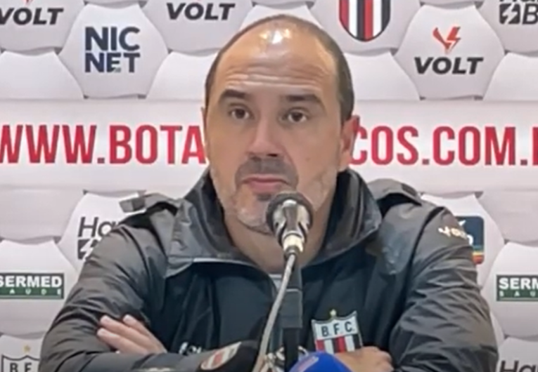 imagem da materia: Após vitória, Allan Aal destaca equilíbrio emocional do time