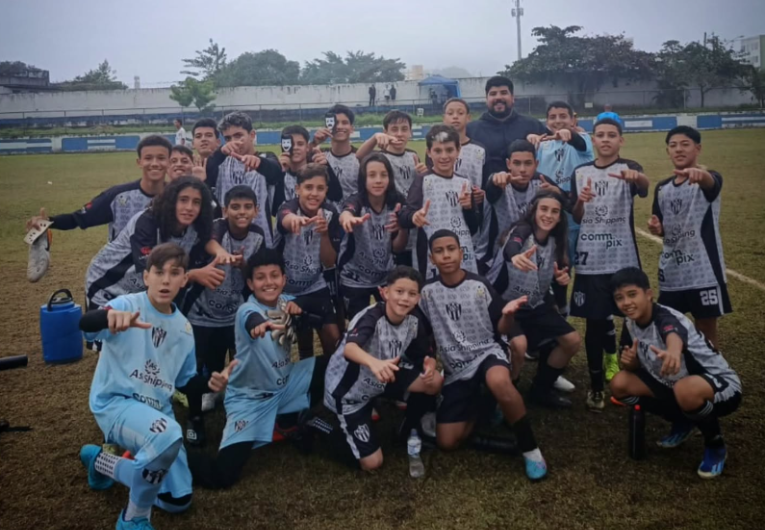 imagem da materia: Sub-13 do EC São Bernardo conquista título da Regional Cup