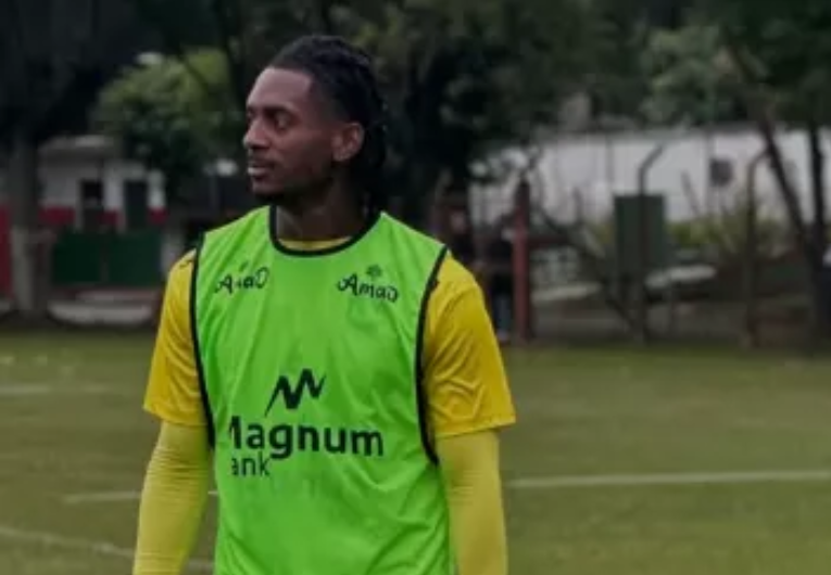 imagem da materia: Após breve passagem, Juan Valencia deixa o São Bernardo