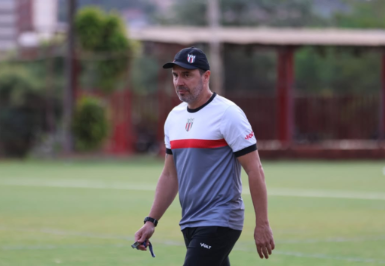 imagem da materia: Allan Aal admite busca de reforços para o ataque