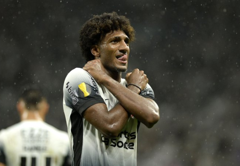 imagem da materia: Com gol de Talles Magno, Corinthians vence o Ceará