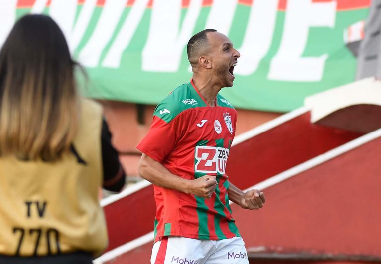 imagem da materia: Portuguesa bate Água Santa e se classifica na Série D