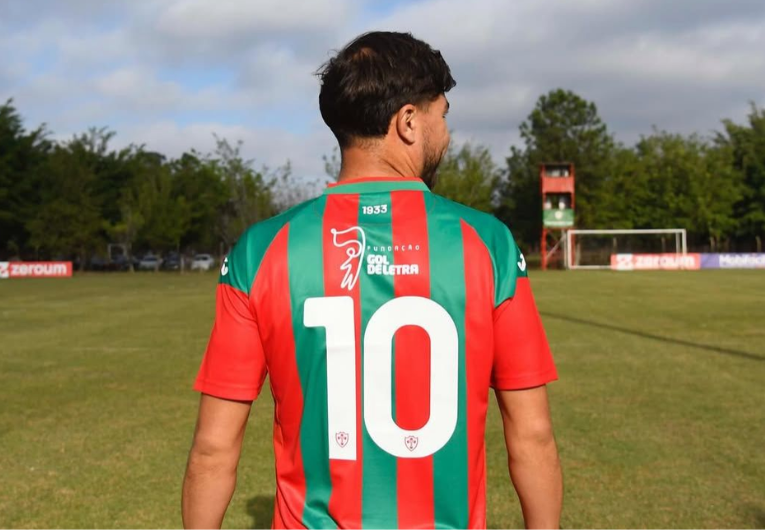imagem da materia: Portuguesa lança ação social com a 'Gol de Letra' na Série D