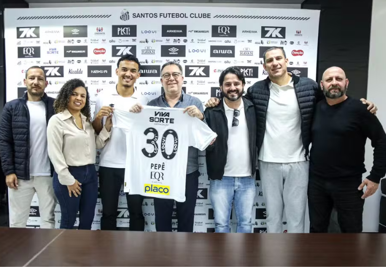 imagem da materia: Santos renova com 'menino da vila' até 2030