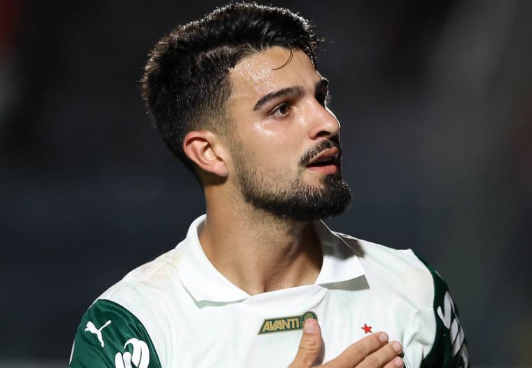 imagem da materia: Flaco López se isola como artilheiro do Palmeiras em 2025