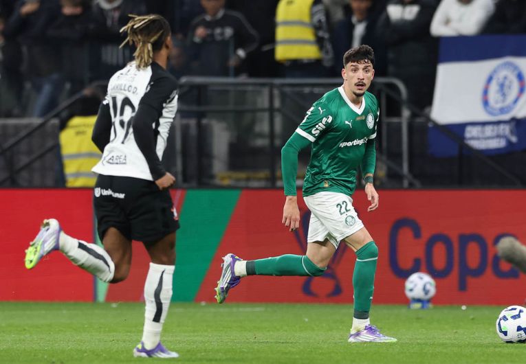 imagem da materia: Palmeiras confia no Allianz para virar Dérbi decisivo