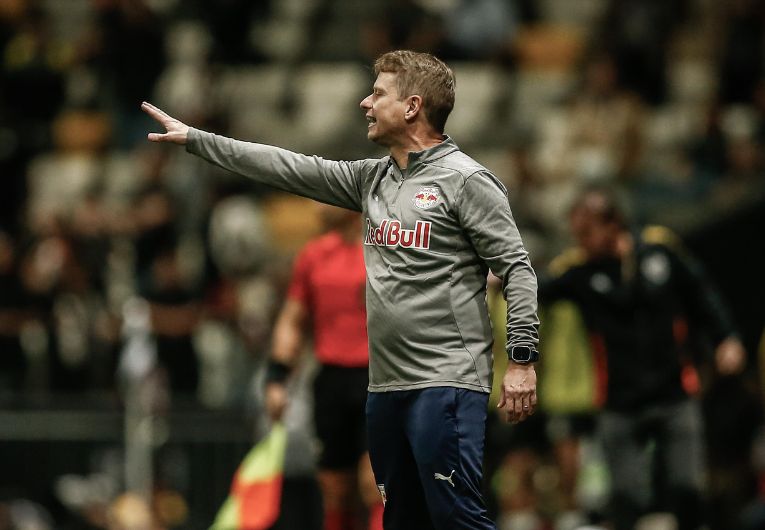 imagem da materia: Bragantino tem quase um time de desfalques contra o Botafogo