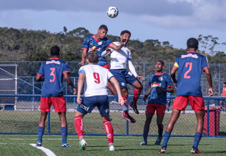 imagem da materia: Bragantino goleia o Bahia no Brasileirão Sub-17