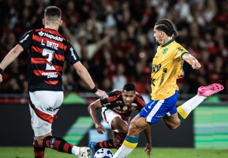 imagem da materia: Invencibilidade do Mirassol chega ao fim contra o Flamengo