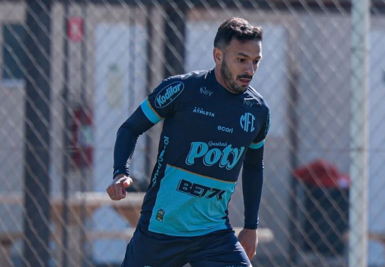 imagem da materia: CBF altera data de Mirassol e Fortaleza