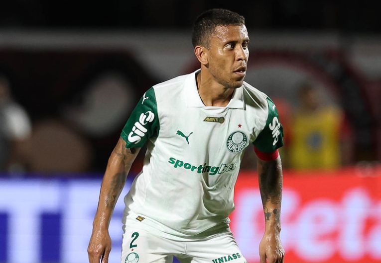 imagem da materia: Marcos Rocha deve trocar Palmeiras pelo Grêmio