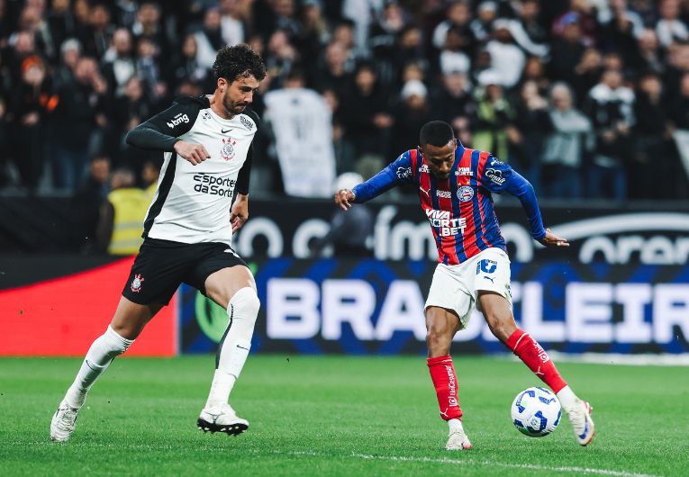 imagem da materia: Em jogo agitado, Bahia derrota o Corinthians