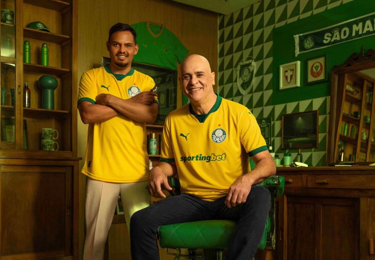 imagem da materia: Palmeiras apresenta sua nova terceira camisa para temporada