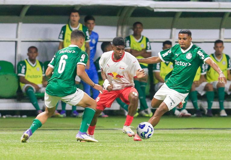 Palmeiras vence Bragantino e é campeão do Brasileiro Sub-20