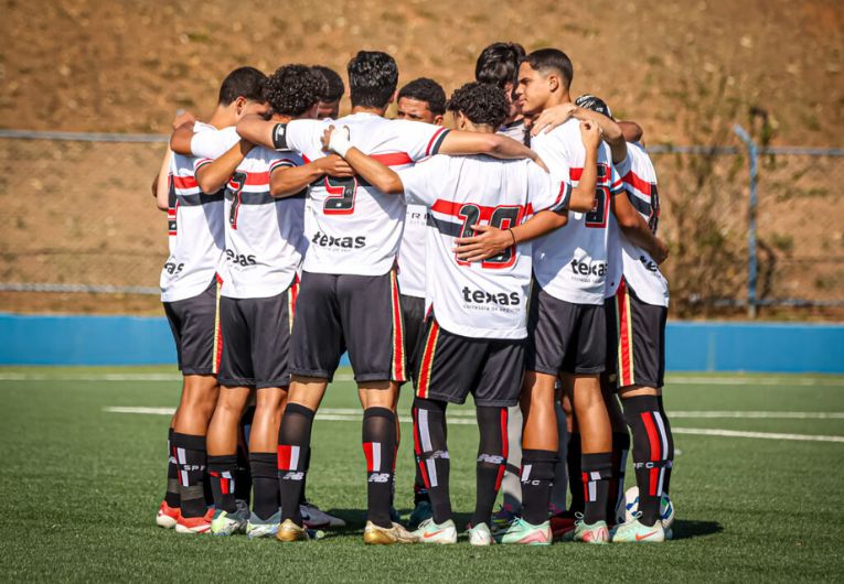 imagem da materia: São Paulo tropeça no Brasileirão Sub-17