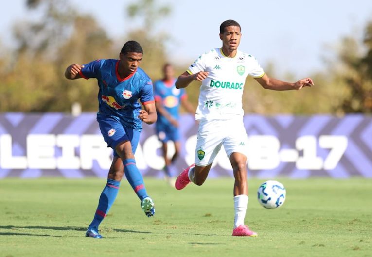 imagem da materia: Bragantino tropeça no Brasileiro Sub-17