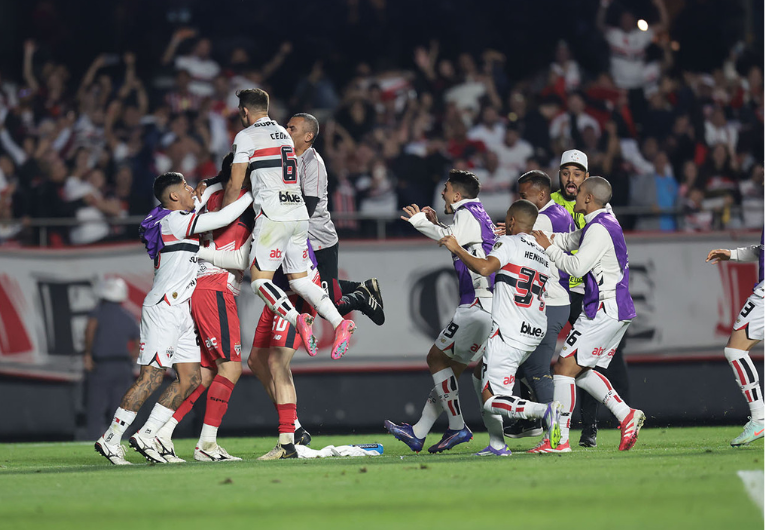 imagem da materia: São Paulo é o 3º maior invicto da história da Libertadores