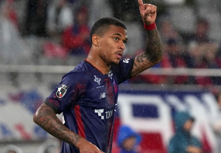 imagem da materia: São Paulo negocia com atacante do futebol japonês