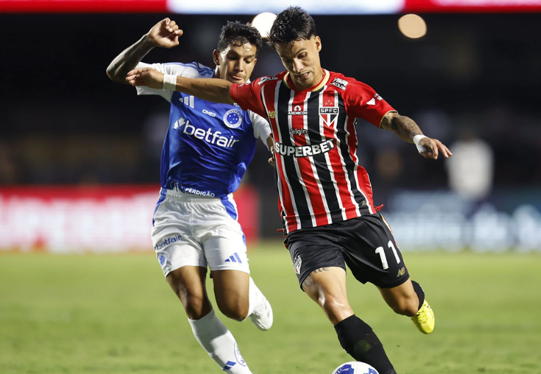 imagem da materia: São Paulo se apega em retrospecto positivo contra Cruzeiro