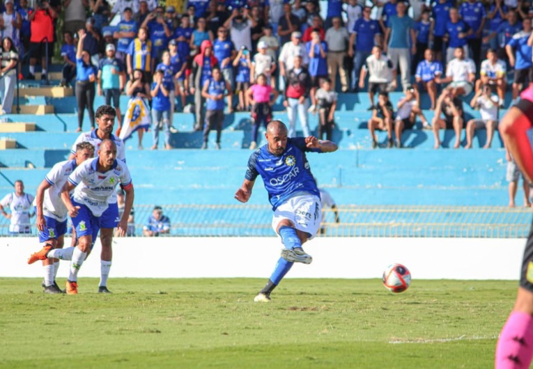 imagem da materia: São José segue com portões fechados em duelo contra a Briosa