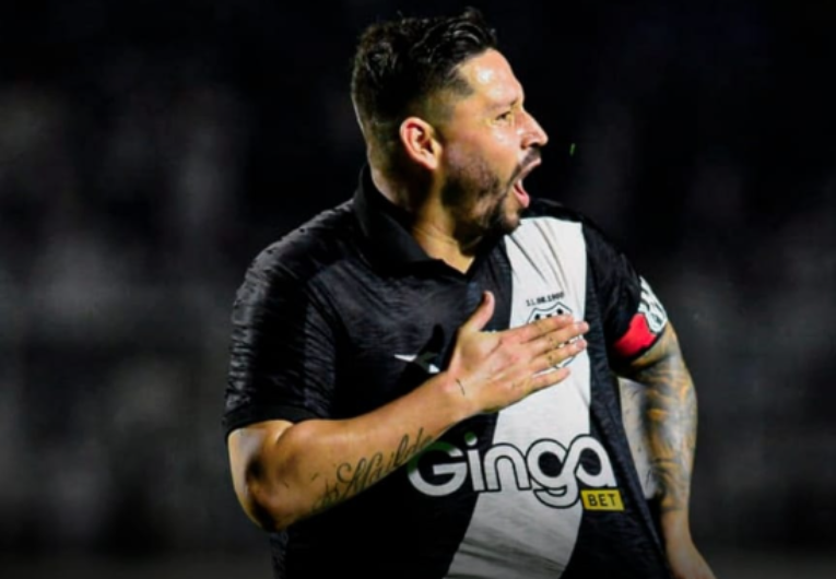 imagem da materia: Alberto destaca golaço de Elvis como fruto de treinamentos