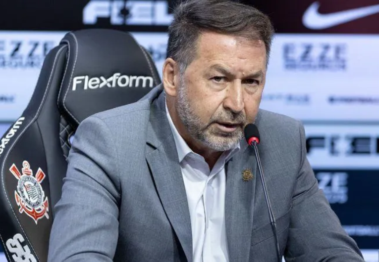 imagem da materia: Corinthians realiza votação para impeachment de Augusto hoje