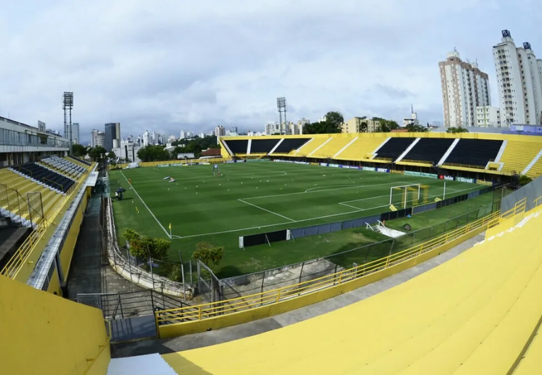 imagem da materia: São Bernardo x Figueirense: onde assistir e escalações