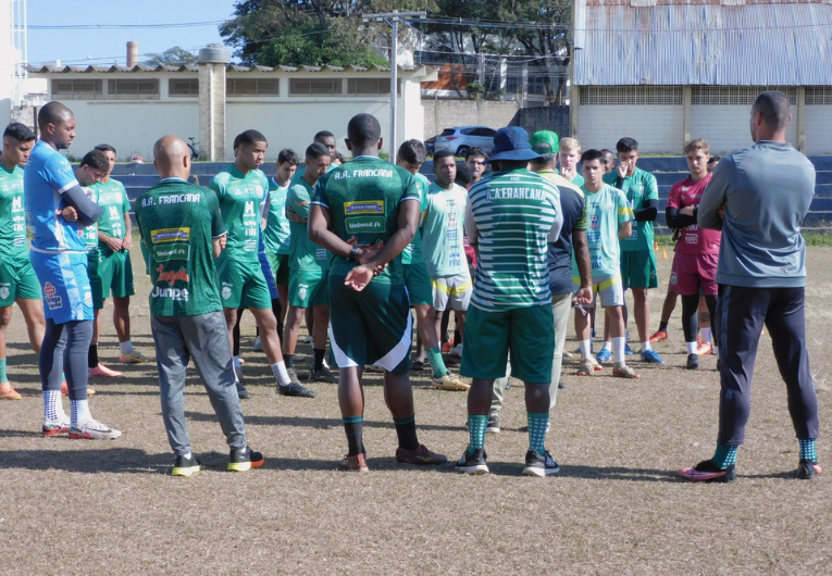 imagem da materia: Francana folga após empate e se prepara para decisão