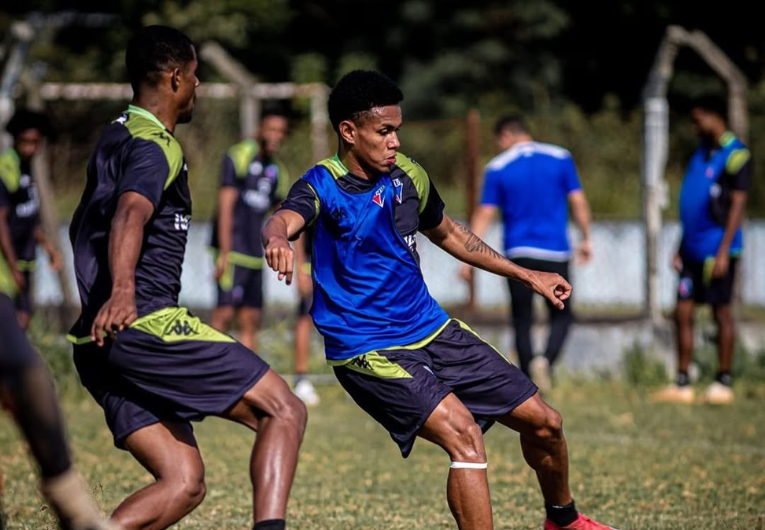 imagem da materia: ECUS tem retrospecto equilibrado jogando fora de casa