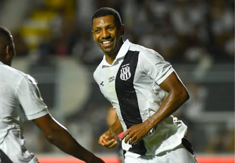 imagem da materia: Maguinho e Jean Dias pedem para deixar a Ponte Preta