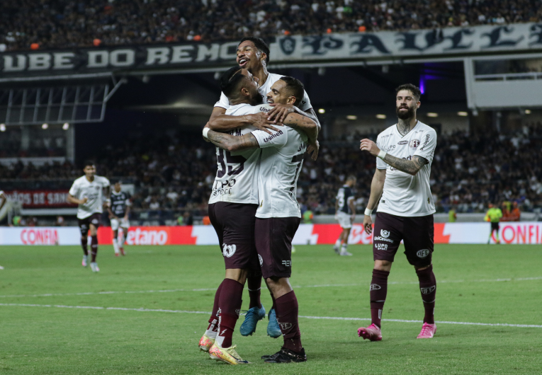imagem da materia: Ferroviária vence o Remo e encerra jejum na Série B