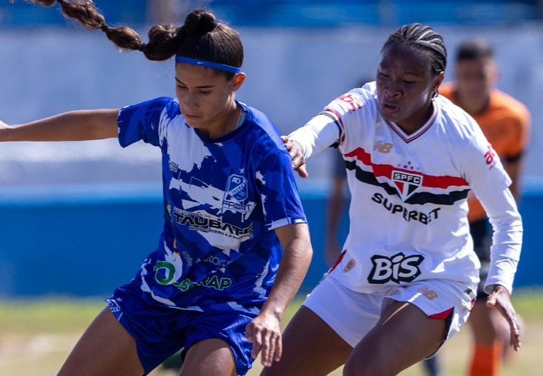imagem da materia: São Paulo vence Taubaté na volta do Paulistão Feminino