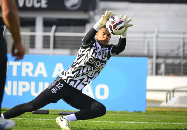 imagem da materia: Diogo Silva comenta empate em dérbi e mira vaga da Ponte