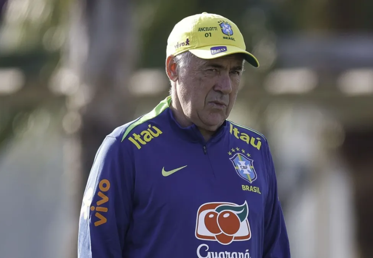 imagem da materia: Ferrinha faz convite inusitado para Carlo Ancelotti