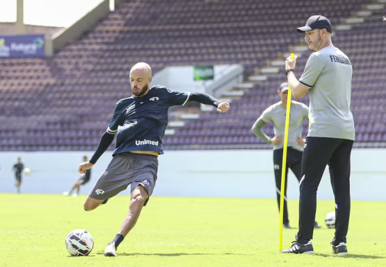 imagem da materia: Ferroviária terá retornos contra o Amazonas na Série B