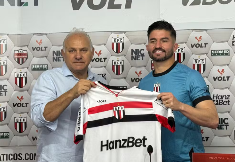 imagem da materia: Guilherme Queiroz fala sobre chegada no Botafogo-SP