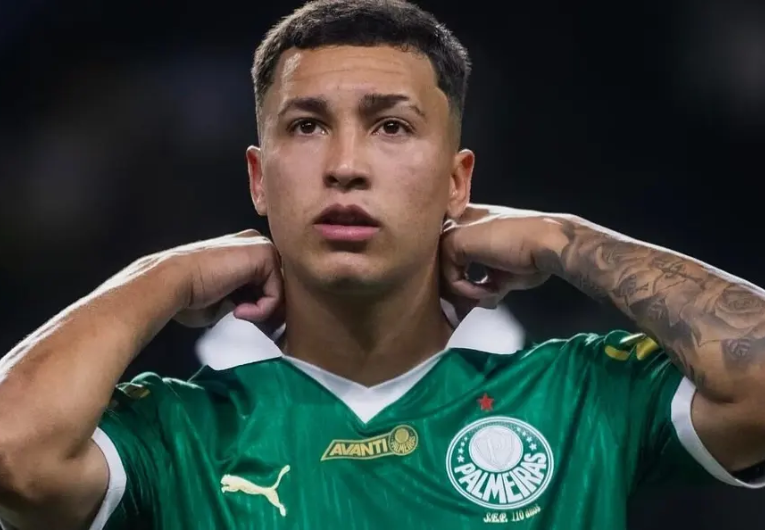 imagem da materia: Palmeiras negocia venda de Thalys ao Olympiacos