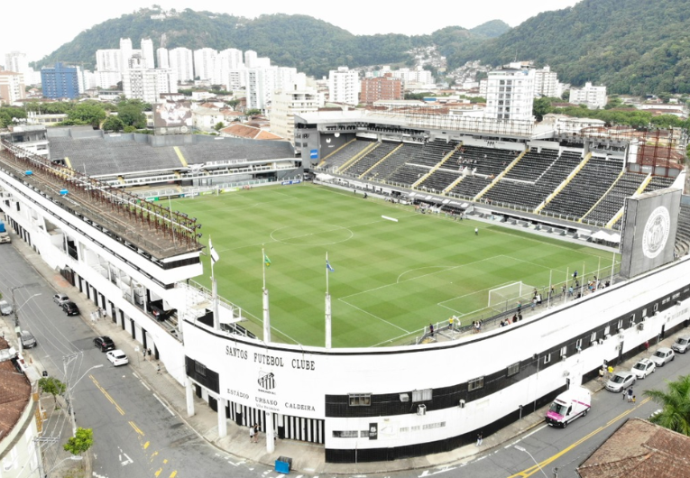 imagem da materia: Santos retorna à Vila Belmiro com estreia de Vojvoda