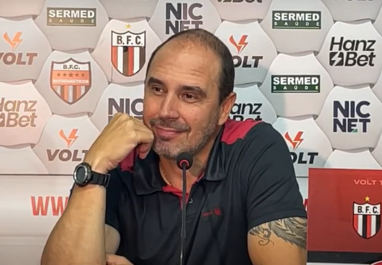 imagem da materia: Allan Aal celebra vitória e estreia de Léo Gamalho