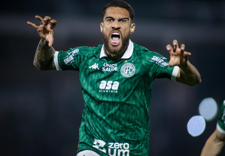 imagem da materia: Guarani marca no início e ganha três pontos contra Confiança