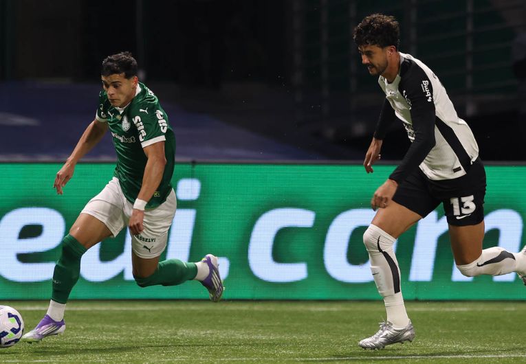 imagem da materia: Corinthians domina Palmeiras e avança na Copa do Brasil