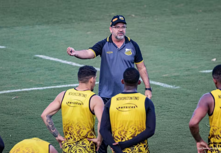 imagem da materia: Enderson Moreira tenta reerguer Novorizontino