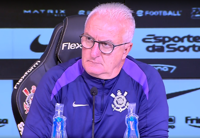 imagem da materia: Dorival elogia elenco do Corinthians:
