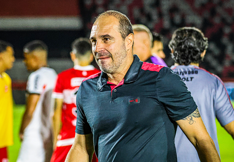 imagem da materia: Botafogo-SP encara Athletic na briga direta contra o Z-4