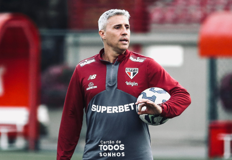 imagem da materia: Crespo se diz confiante contra LDU e minimiza altitude